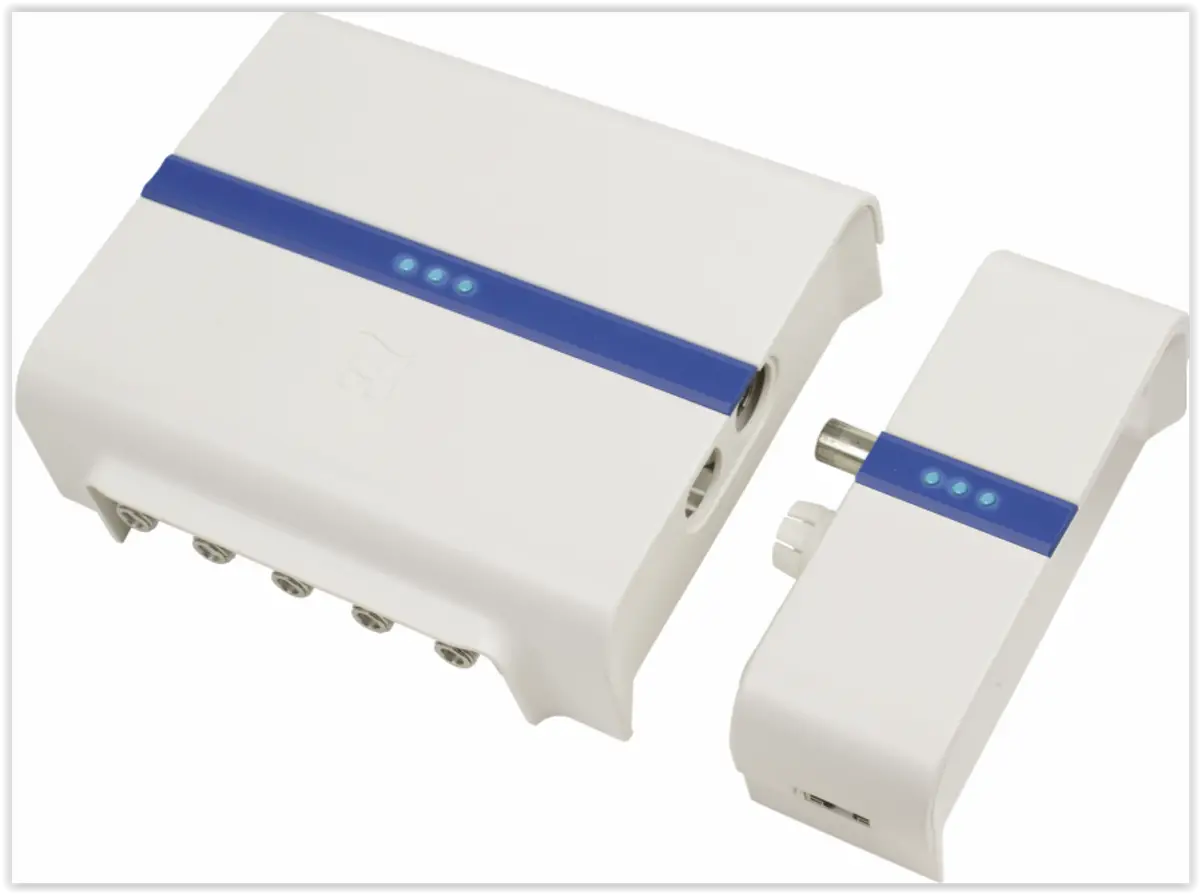 Huisversterker met gigabit internet over coax adapter